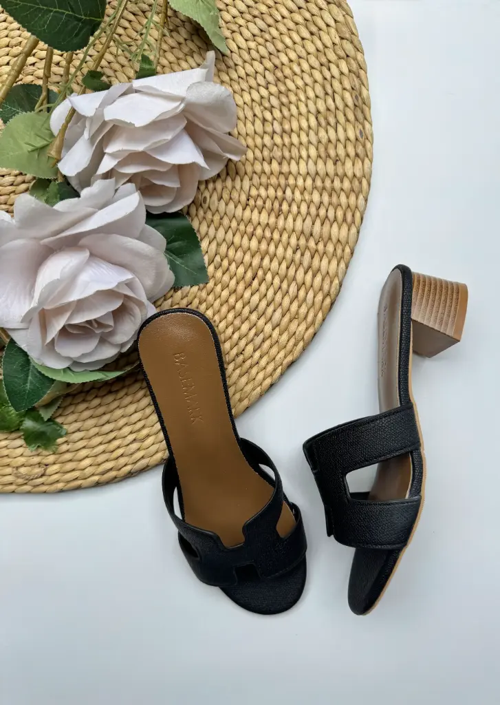 996 SANDAL