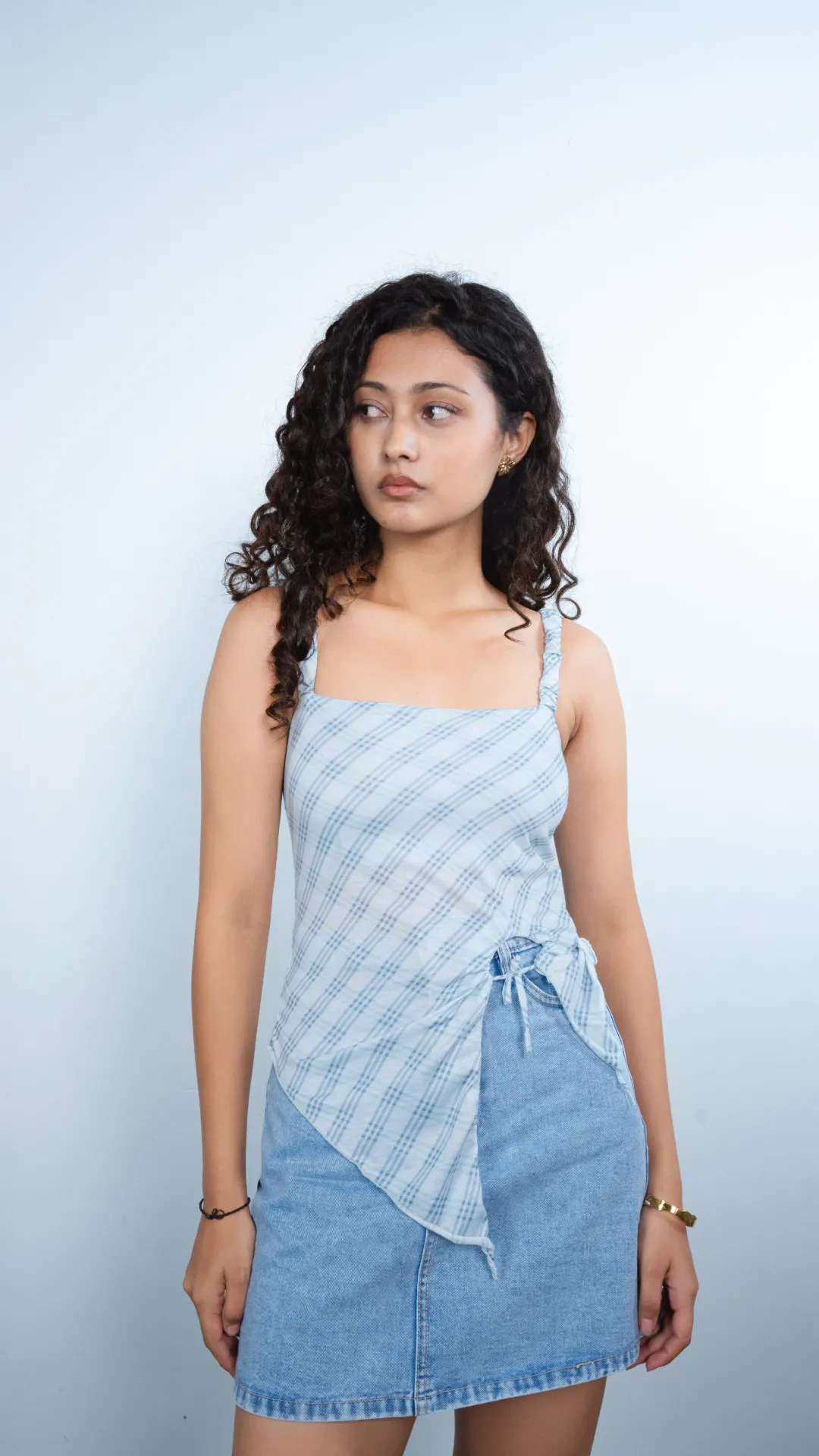 3.34796 HB SS25-169 SLANTED TIED TOP (BLUE, S)