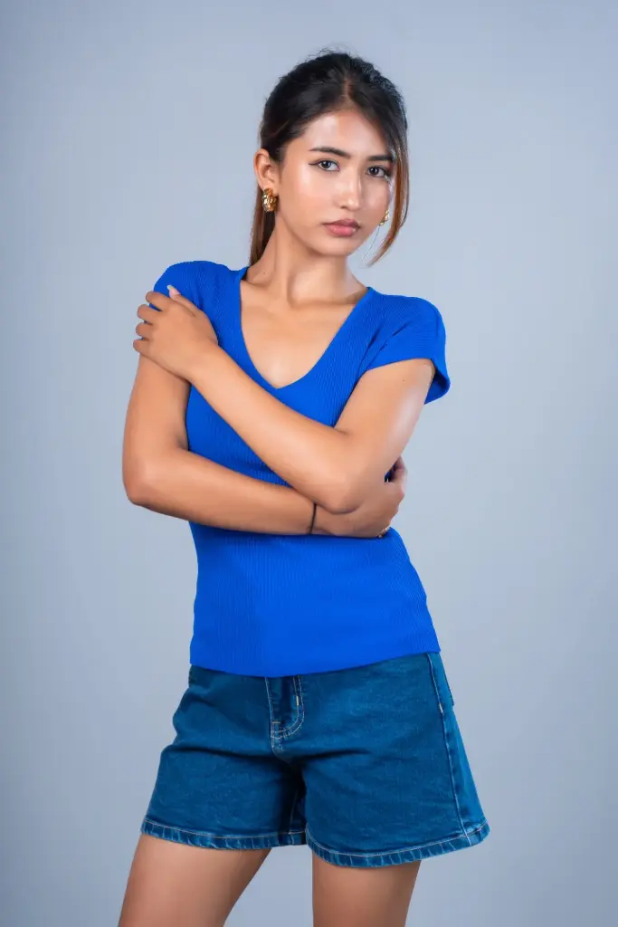 3.70089 1538 ACRYLIC TOP (BLUE)