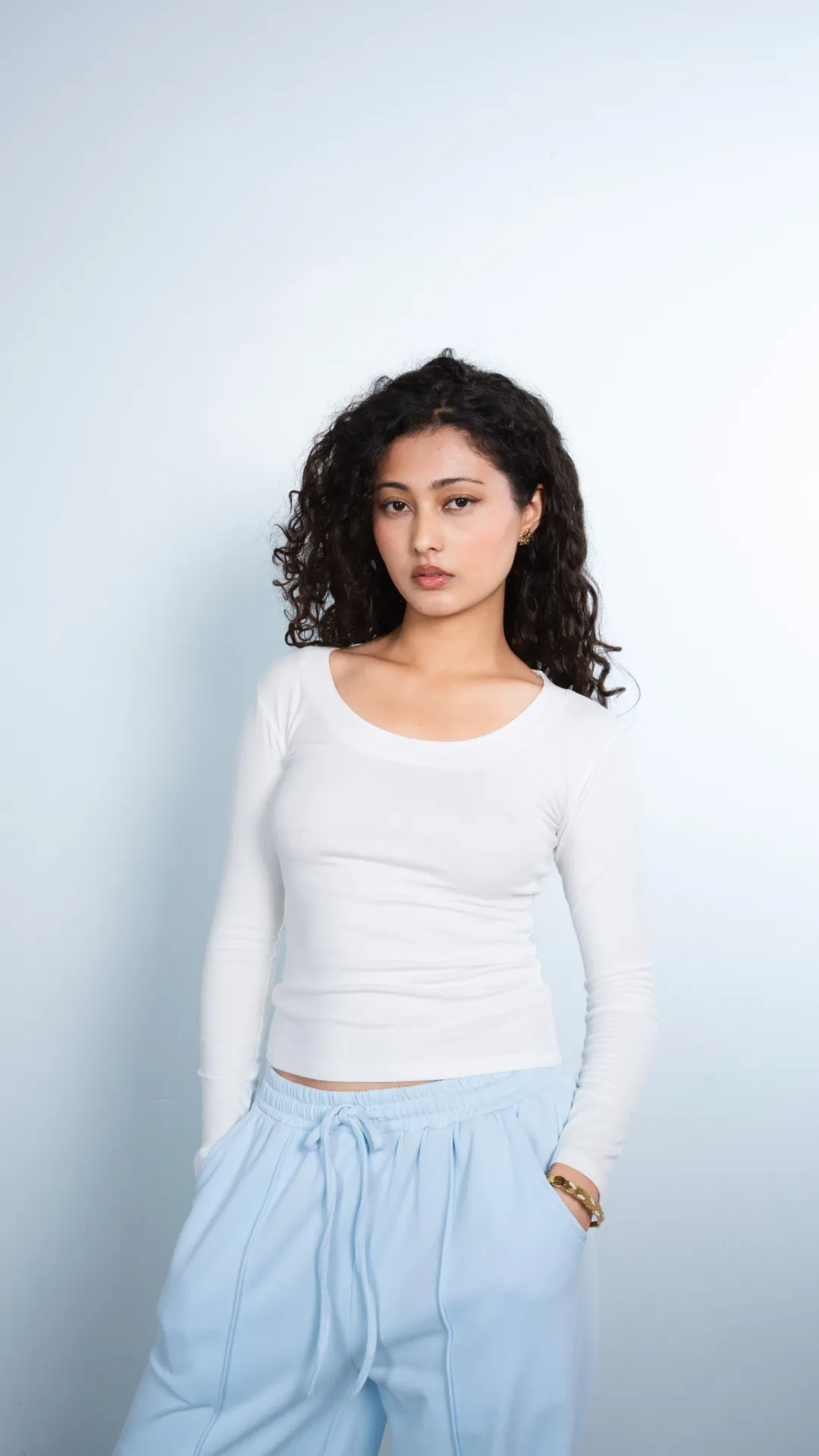 HB SS26-221 D NECK TOP