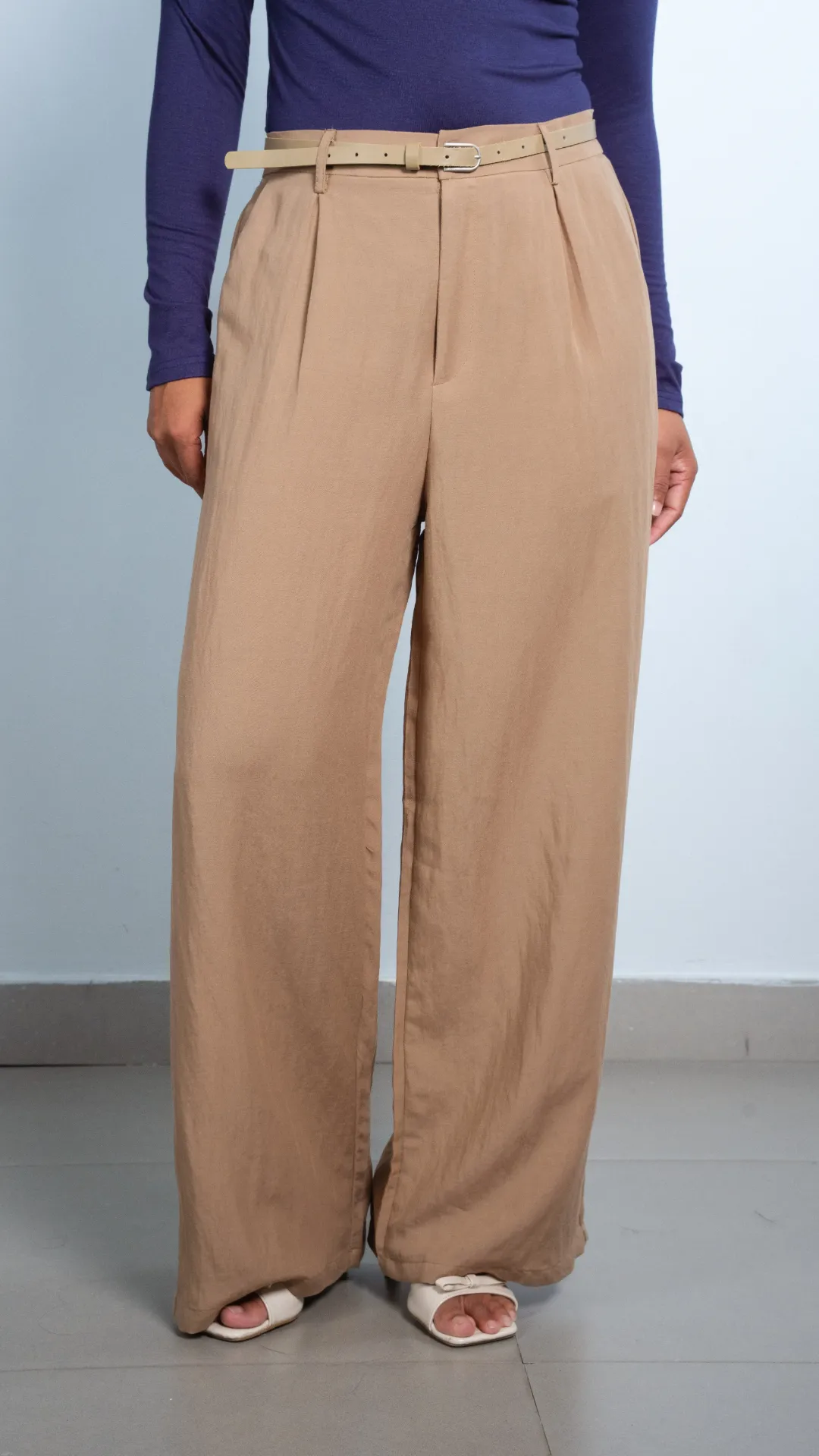 4.03894 HB SS26-269 BREEZE FIT PANT (KHAKI, S)
