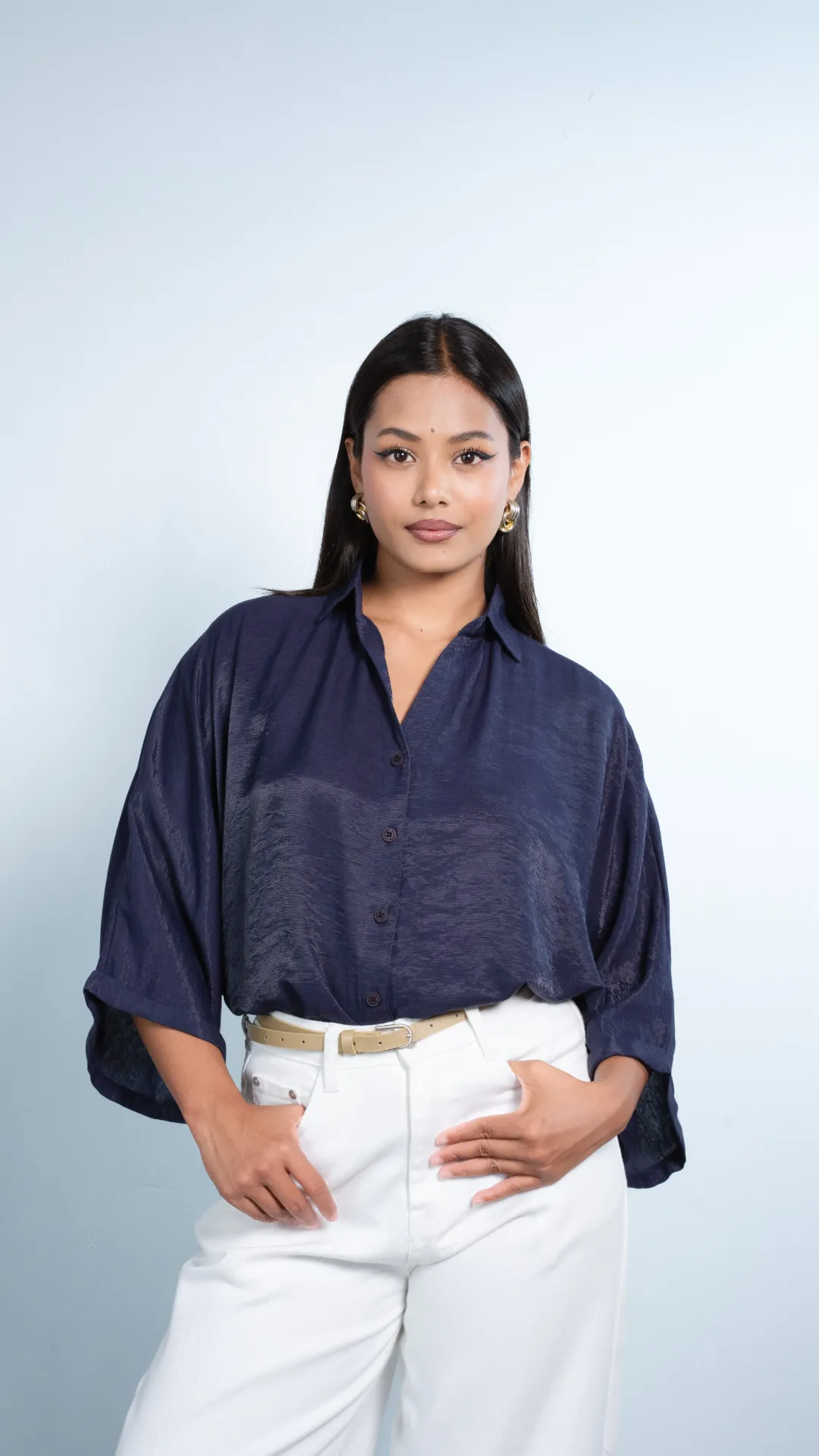 4.05904 HB SS26-333 MIRA OS SHIRT (NAVY BLUE, M)